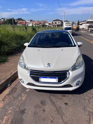 PEUGEOT 208 1.6 GRIFFE 16V FLEX 4P AUTOMÁTICO